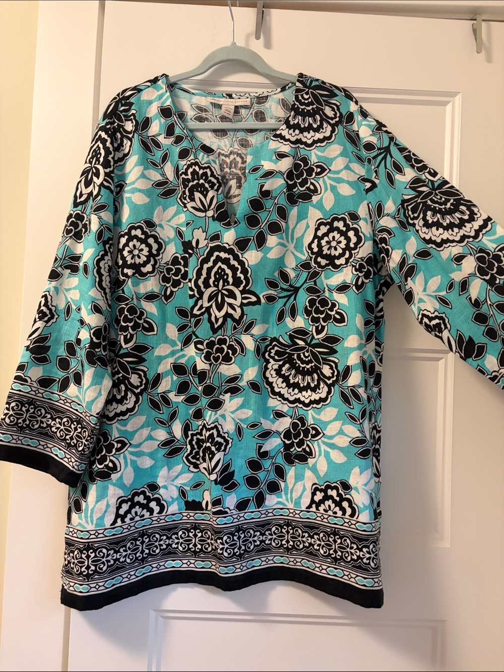 JM Collection Teal Black and White Floral V-Neck linen top